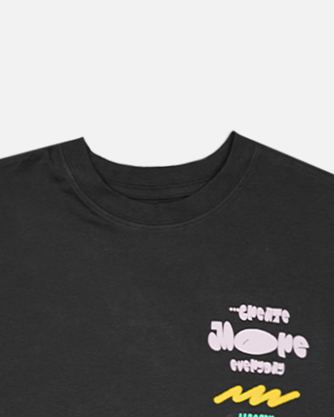 Zarraa Boy's Black “Chase More Dreams” Graphic T-Shirt BTS-19