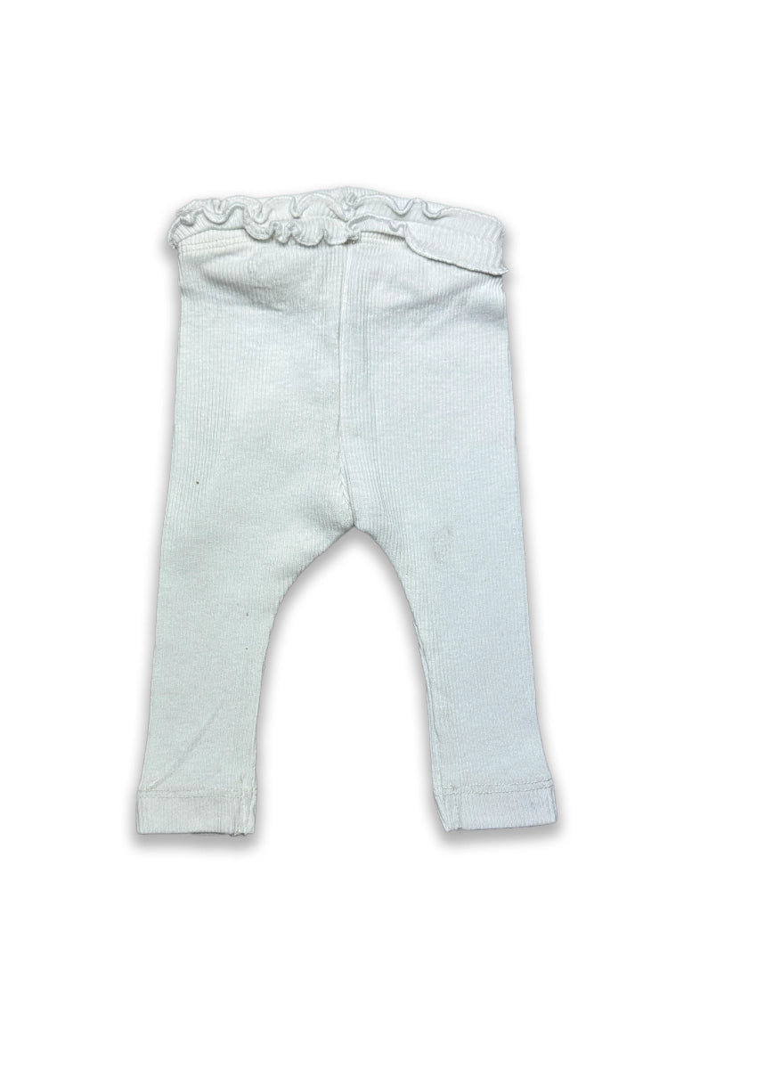 Branded Girl's Off-White Ribbed Ruffle-Trim Tights GTD-19