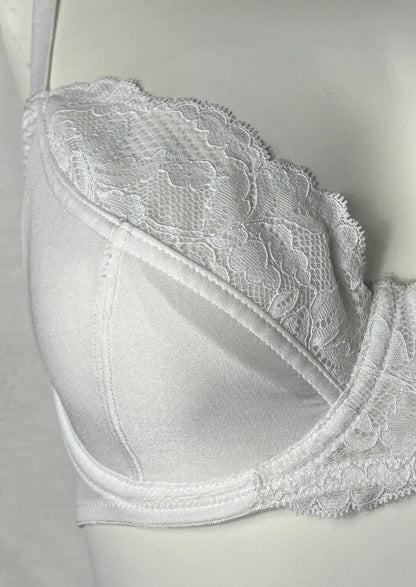Classic White Lace Full Cup Bra WBS-10