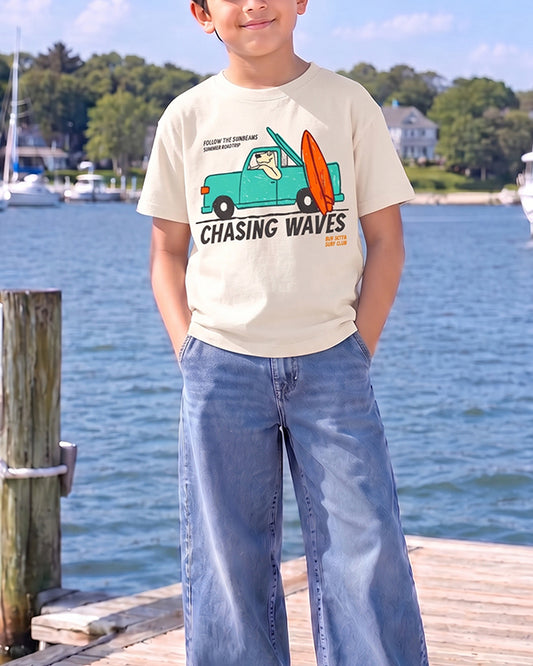 Zarraa Boys Off-White “Chasing Waves” Graphic T-Shirt BTS-18