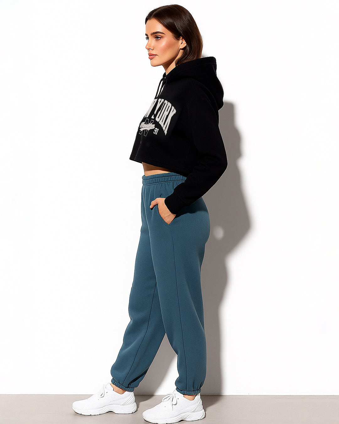 Teranovy Branded Women’s Cropped Fleece Hoodie – New York Black WHD-05