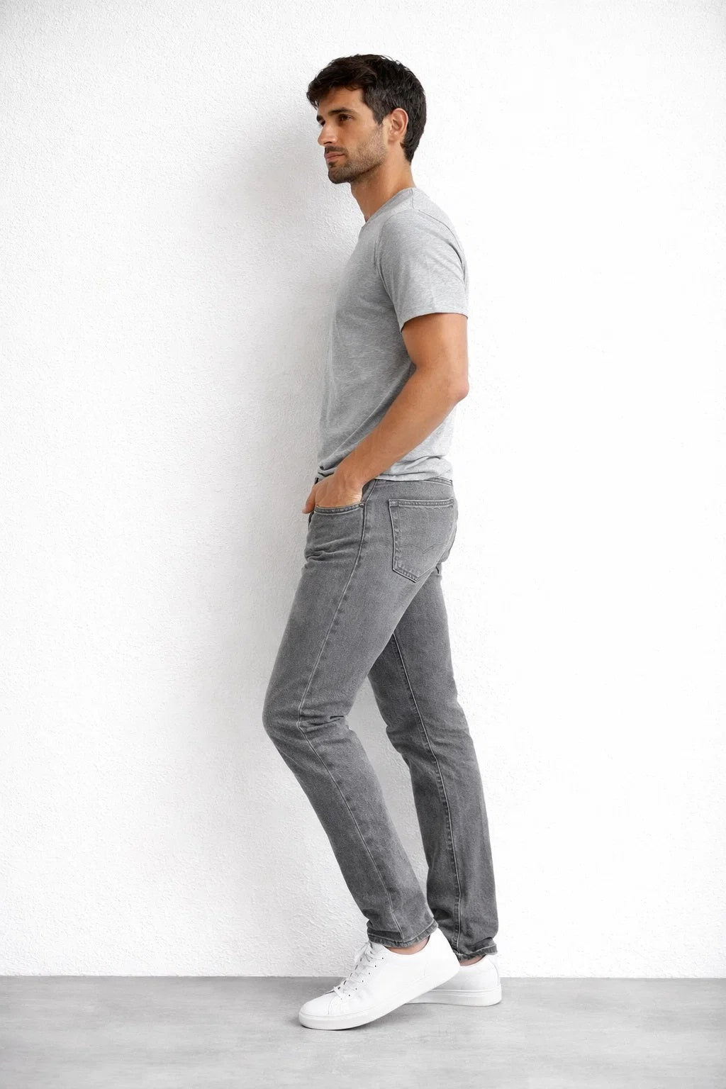 PullNBear Branded Men’s Grey Washed Straight-Leg Denim Jeans MJ-13